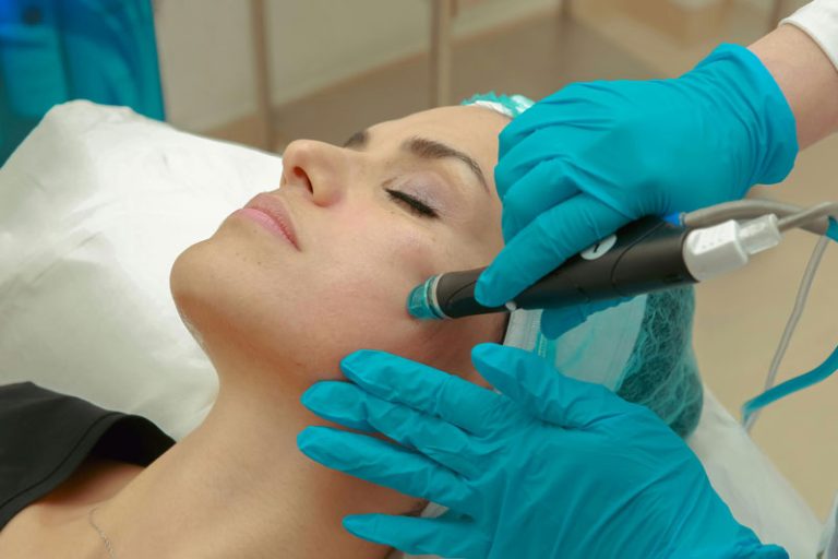 Hydrafacial vs Chemical Peel